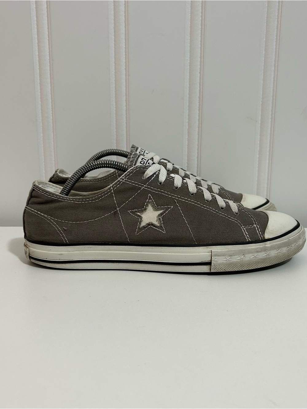 Converse One Star Canvas Low-Top Sneakers in Gray with White Star